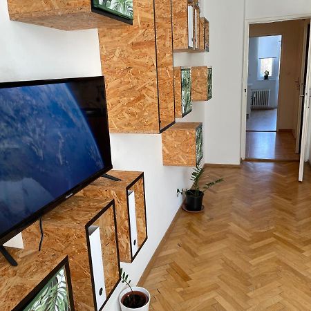 Cozy Apartment Near The City Center Hradec Králové Exterior foto
