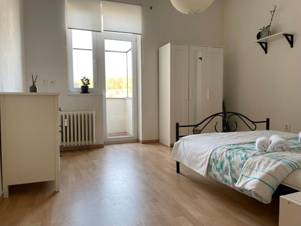 Cozy Apartment Near The City Center Hradec Králové Exterior foto